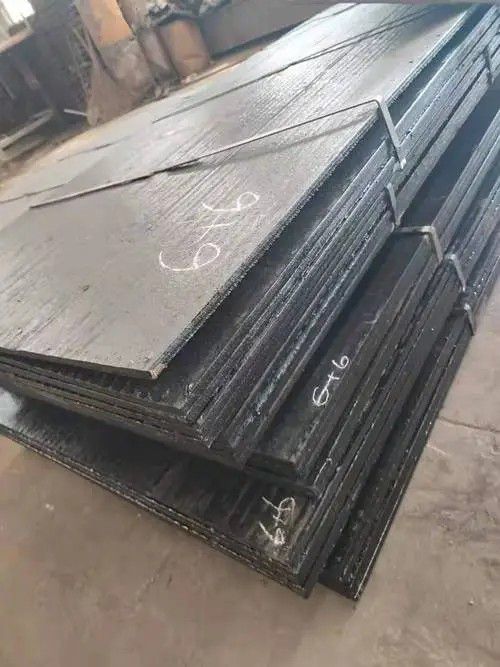 新抚堆焊耐磨钢板